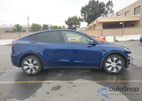 2024 Tesla Model Y Long Range Dual Motor All-Wheel Drive from USA, damaged, VIN 7SAYGDEE4RF988024